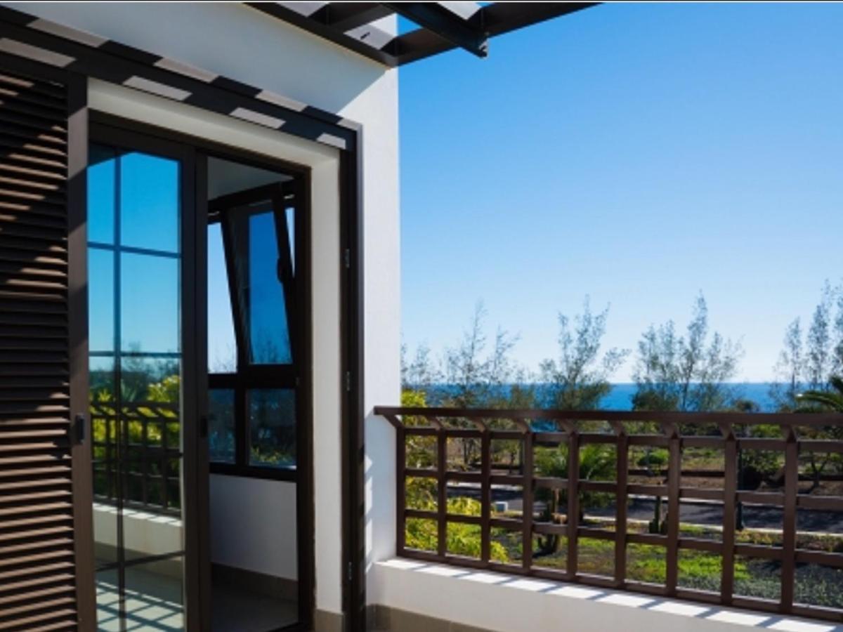 Modern Villa With Sea Views Коста Тегисе Екстериор снимка