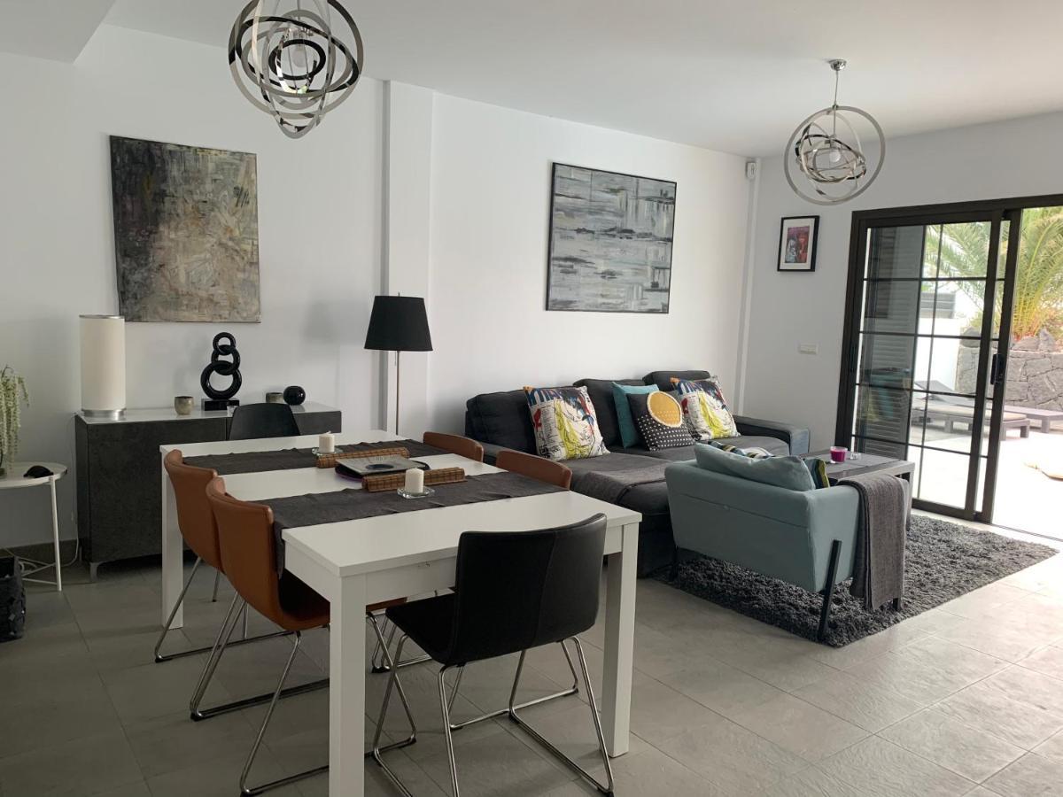 Modern Villa With Sea Views Коста Тегисе Екстериор снимка
